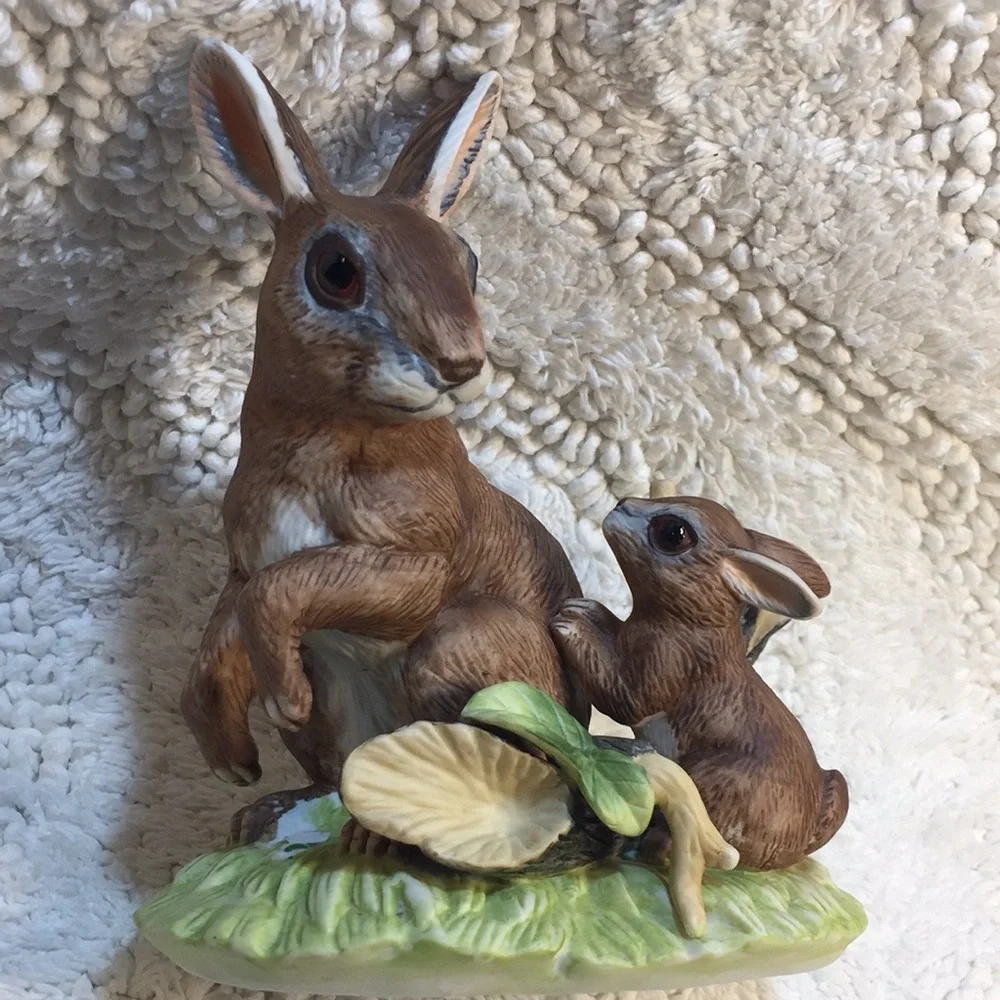 Ceramic Bunnies Mom and Baby Bunny. Very Good Used Condition